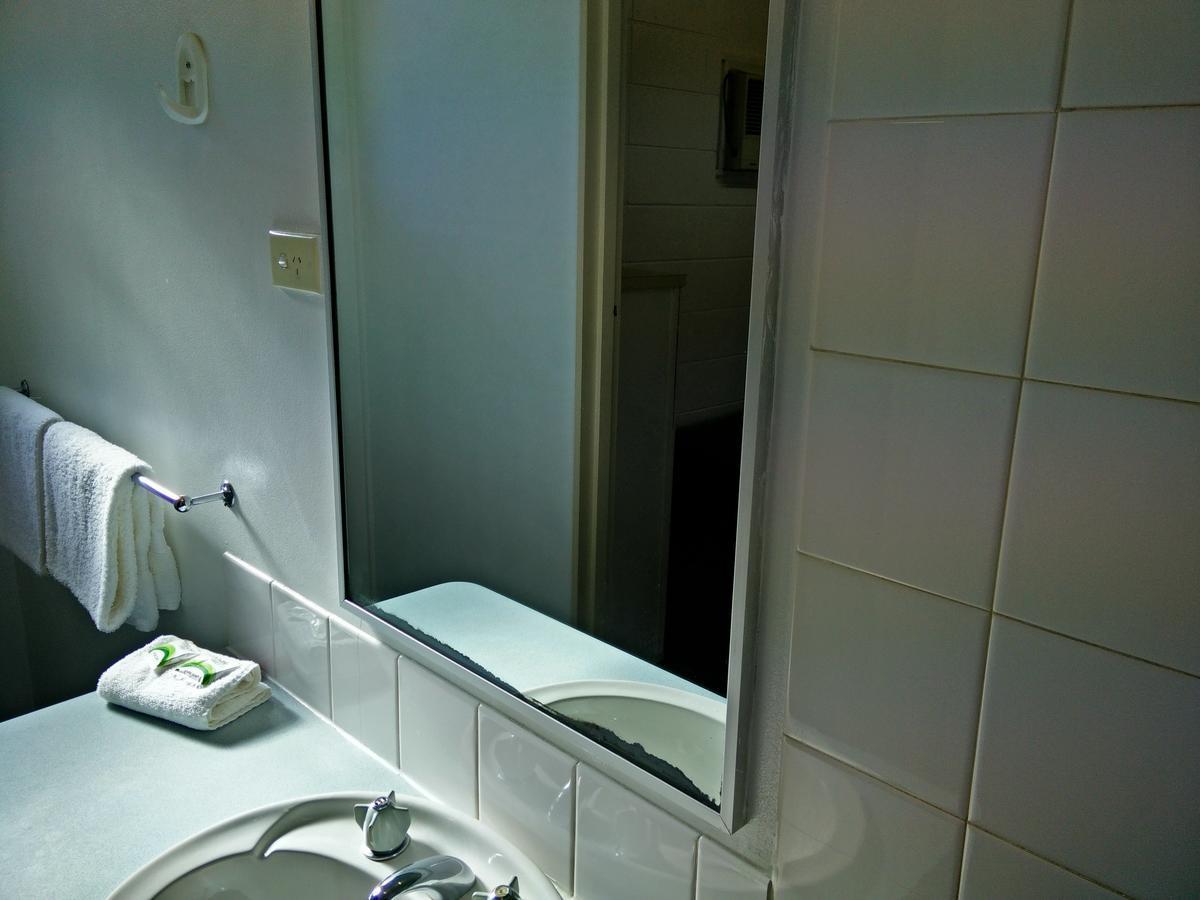 Cairns Motor Inn Bagian luar foto