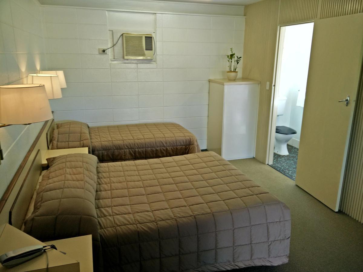 Cairns Motor Inn Bagian luar foto