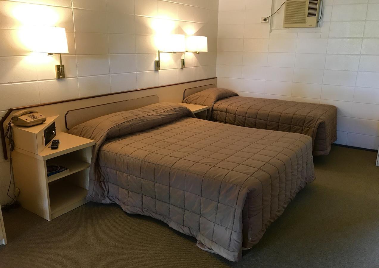 Cairns Motor Inn Bagian luar foto